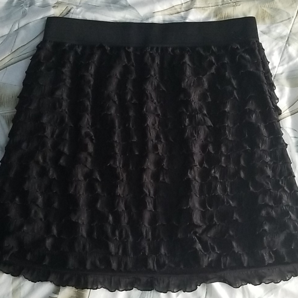 Stretchy Ruffled  Black Xhilaration Skirt
